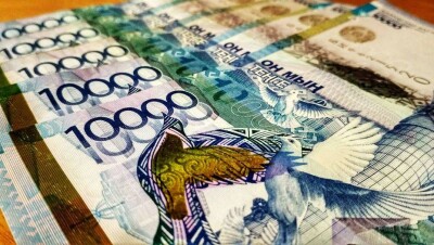 В Правительстве приняли поправки в бюджет о снижении долговой нагрузки населения