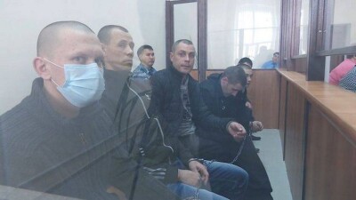 Обвиняемые в поджоге сборщиков металла в Рудном не признают вину
