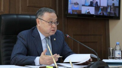 Уразалин сделал замечание руководству Актюбинского медцентра по поводу чистоты