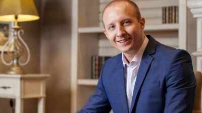 За изучающим казахский язык алматинцем "присматривают" в Администрации Президента