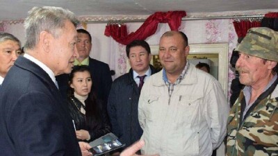 Аким ВКО поручил завершить ремонт домов до 20 мая