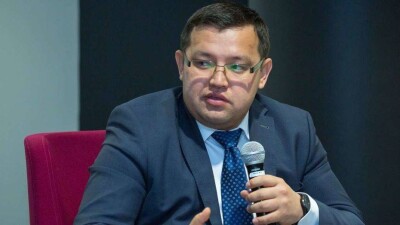 Советник Токаева о покупке жилья на пенсию: Президенту нужно было решение для 99% населения, а не для 1%