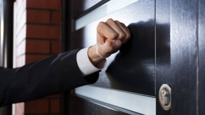 Коллекторы слишком часто встречаются с должниками – сенатор Бектурганов