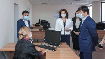 Nur Otan с сентября запускает экстренную службу для защиты прав детей и женщин