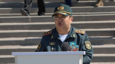 Глава Минобороны рассказал о борьбе с суицидами и экстремизмом в армии