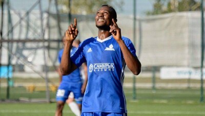 "Астана" увеличила отрыв от "Кайрата" в чемпионате Казахстана по футболу 