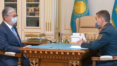 Токаев поручил министру обороны оптимизировать расходы и повысить уровень образования военнослужащих