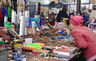 Шымкентских рыночных торговцев на три месяца освободят от арендной платы