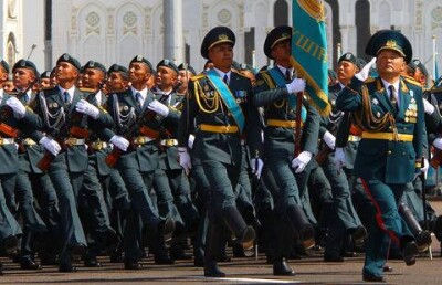 Казахстанской армии приказали ходить помедленнее