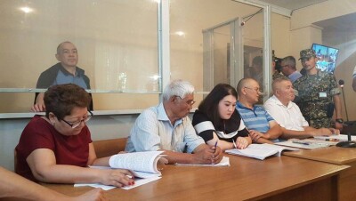Суд по делу Тохтара Тулешова в Шымкенте перенесли из-за неявки адвокатов