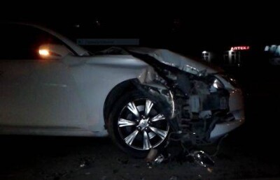 В Алматы водитель Lexus врезался в мусоровоз