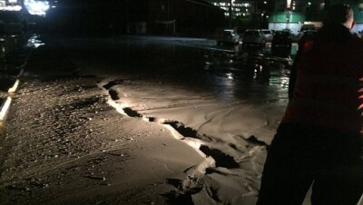 Мощное землетрясение спровоцировало цунами в Новой Зеландии