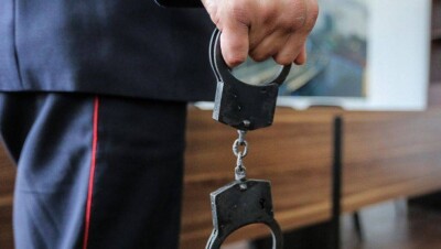 В Казахстане изменят законы, чтобы защитить полицейских от нападений