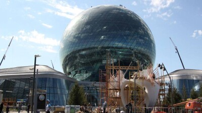 Японцам запретили привозить на ЭКСПО авто на водородном топливе