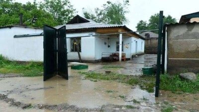 Более 500 дворов затопило в трёх предгорных районах Туркестанской области