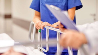 В ФСМС разъяснили, какие медуслуги должны оказывать бесплатно, независимо от статуса застрахованности