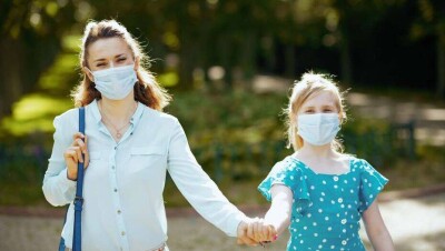 Минюст РК: Штрафовать за отсутствие масок на улице не будут 