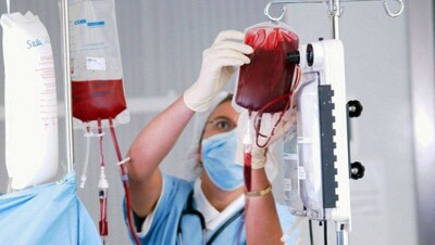 Жительница Костанайской области запретила переливать кровь больной раком дочери