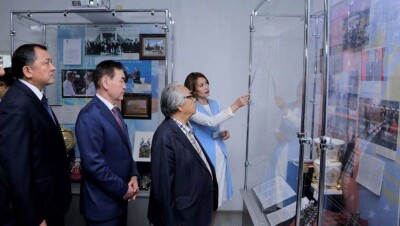 В Атырау впервые прибыла передвижная выставка главы государства 