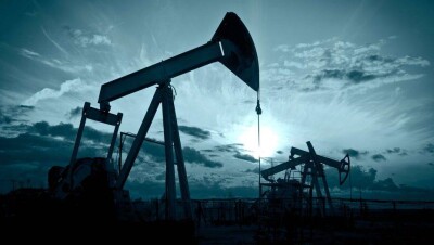 В Туркестанской области геологи обнаружили нефтяную плёнку