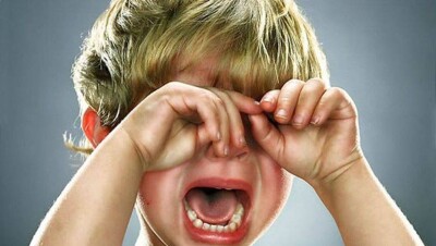 Воспитателя детсада уволили в Караганде за избиение ребёнка