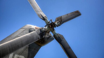 Переставший выходить на связь вертолёт ищут спасатели ВКО