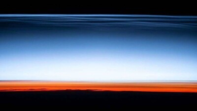 NASA опубликовало открытку с края космоса