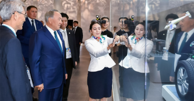 Павильон Кореи представил Президенту Казахстана Нурсултану Назарбаеву "умные" энергетические решения