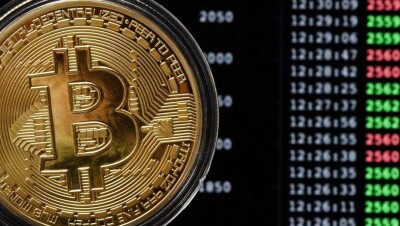 Курс биткоина впервые превысил отметку 5000 долларов за единицу