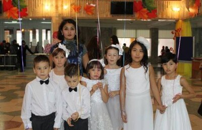 В Астане огромная очередь на усыновление детей