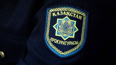 Прокурора Приозёрска Карагандинской области задержали при получении взятки