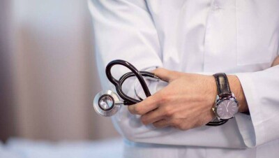 Лишь треть инфицированных Covid-19 медиков в Нур-Султане заразилась на работе 