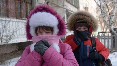 В Нур-Султане и Семее отменили занятия для школьников первой смены
