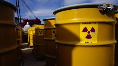 Бозумбаев рассказал, почему Казахстан добывает уран, несмотря на его переизбыток