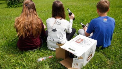 Жительницу Костаная четыре раза оштрафовали за пьянство 13-летней дочери