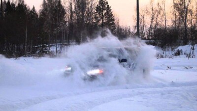 Дрифтующую татешку обсуждают в соцсетях 