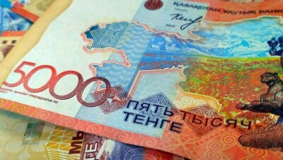 Судью из Туркестанской области осудили на три года за взятку в 9 тысяч тенге