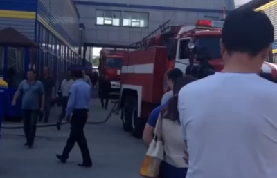Две сотни посетителей торгового дома "Адем-2" эвакуировали