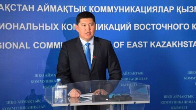 Аким Усть-Каменогорска сожалеет, что снегоуборочная техника стоит без надобности