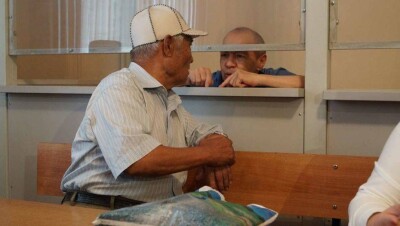 Суд по делу Тохтара Тулешова перенесли на сентябрь из-за смерти одного из адвокатов