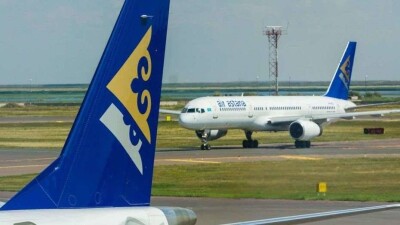 Пассажира, требовавшего обращаться к нему на казахском, Air Astana внесла в серый список