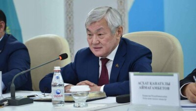 Сапарбаев: Выпускники колледжей в плановом порядке пополняют ряды безработных