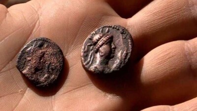 Уникальную монету конца I века нашли студенты-археологи ЮКО