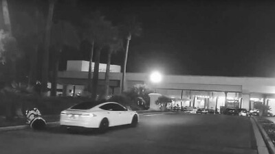 Tesla сбила российского робота в Лас-Вегасе