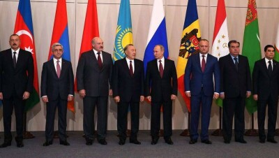 Назарбаев призвал активнее развивать свободную торговлю услугами в СНГ