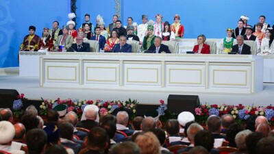 Назарбаев – бизнесменам: Поделитесь своими деньгами с народом