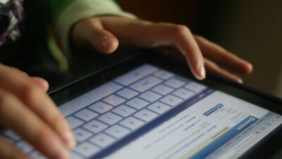Казахстанцы жалуются на сбой связи в социальных сетях