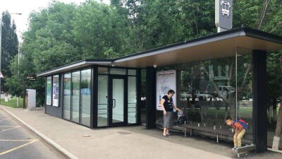 В новом районе "Байконур" в Астане установили тёплые остановки 