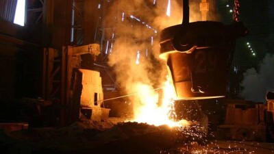 Металлурги "АрселорМиттал Темиртау" обвинили профсоюз в назначении им маленьких зарплат