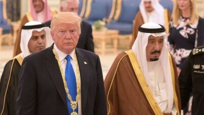 Трамп уговорил короля Саудовской Аравии увеличить добычу нефти